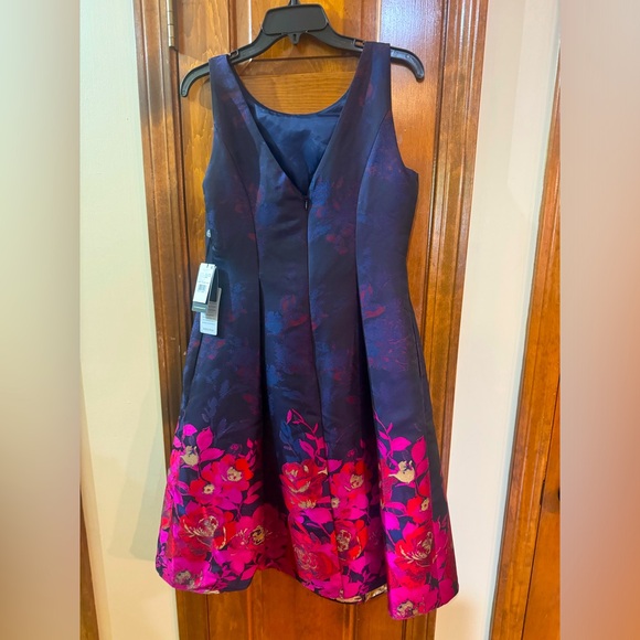 Adrianna Papell Border Jacquard dress - Picture 2 of 5